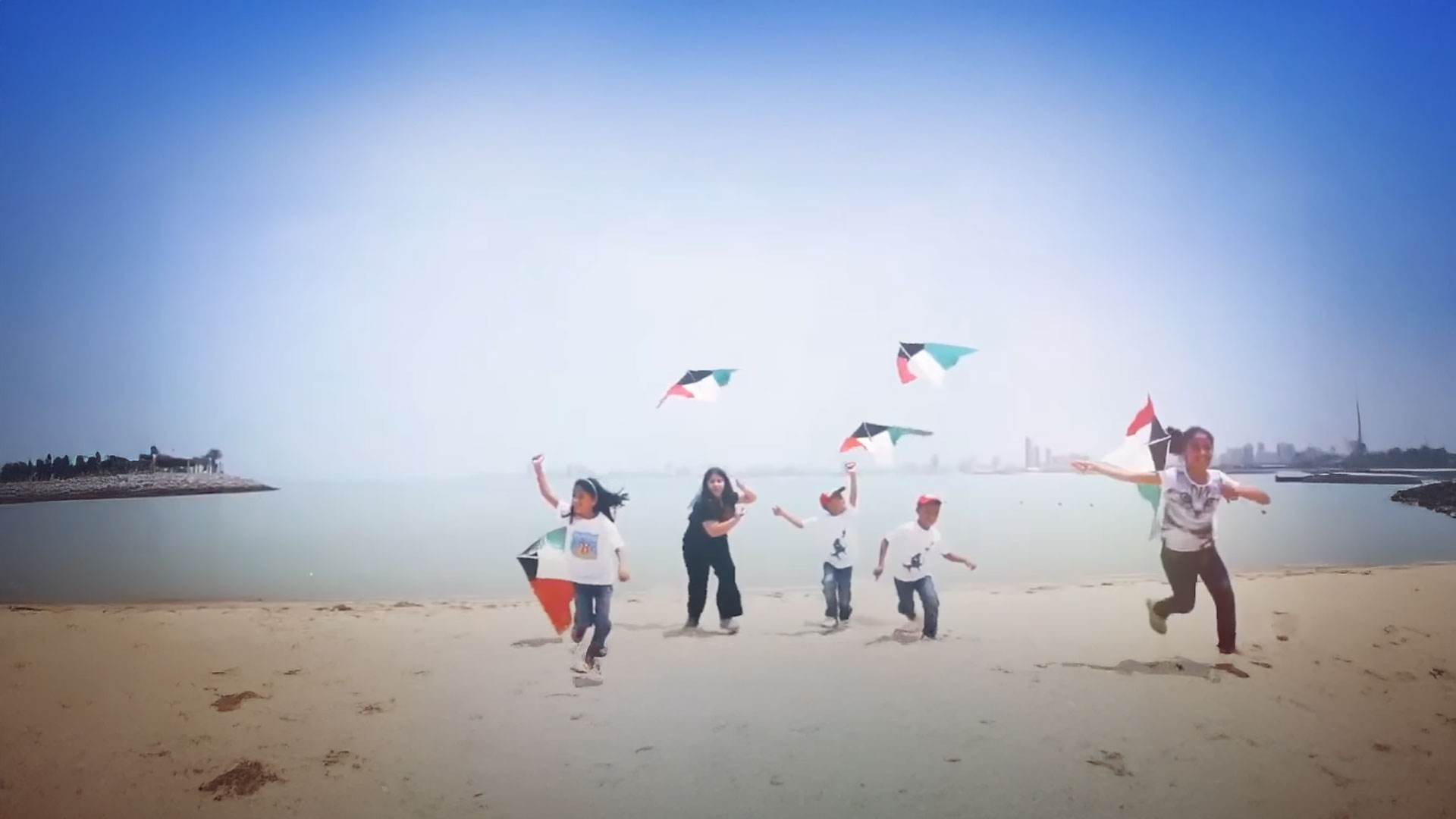 ميدلي: أغاني وطنية خليجية